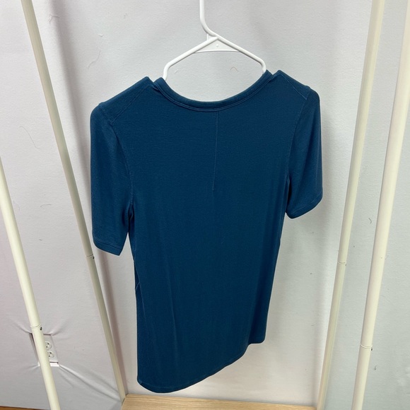 lululemon Hold Tight Short Sleeve Tee - Picture 3 of 6
